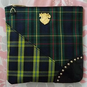 MAC Cosmetics Bags - MAC Plaid Cosmetic Purse | Crossbody Purse NWOT MAC Cosmetics Bags - MAC Plaid Cosmetic Purse | Crossbody Purse NWOT